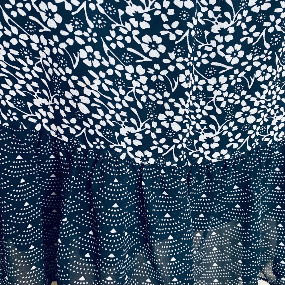 Tularosa Black and White Floral Blouse - Picture 6 of 12